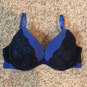 Frederick’s of Hollywood Bra
